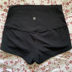 Lululemon Everlux 2.5” Shorts